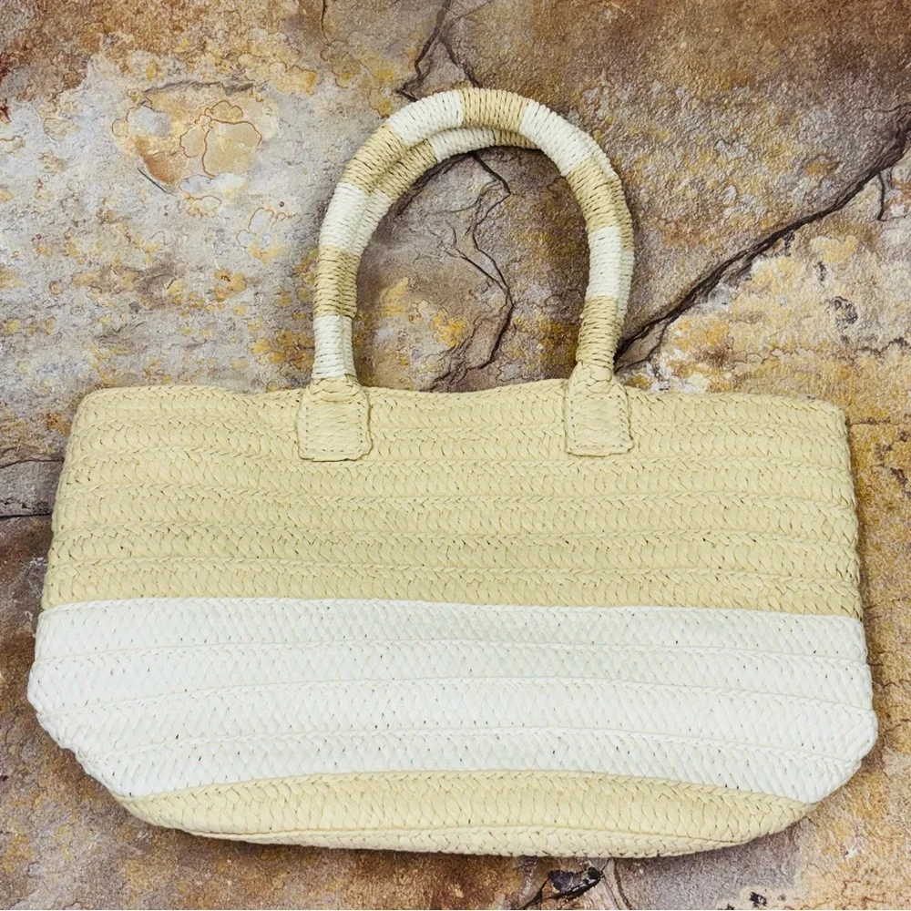Altru Made For Good Two-Tone Straw Tote – Woven Beach & Market Bag - Picture 5 of 5